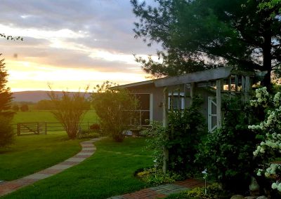Photo of Hurley Byrd Cottage Sunset View 800x600
