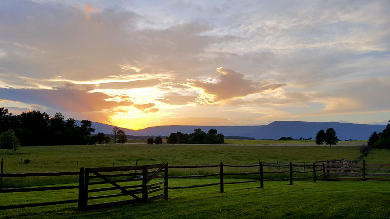 Experience some of the Best Views in Luray VA at Piney Hill Bed & Breakfast and Cottages.